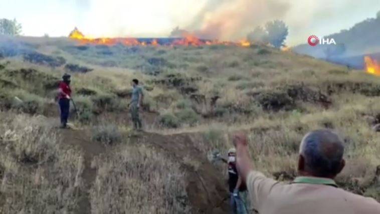 Adıyaman'daki yangınlarda 14 hektar alan zarar gördü 20
